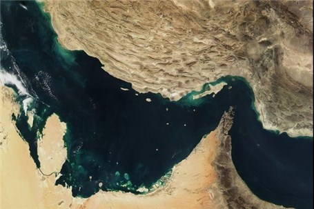 وزش باد شدید و مواج شدن دریا در خلیج فارس