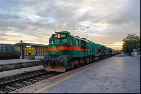 تاخیر ۷ ساعته قطار مسافری کرمان–تهران