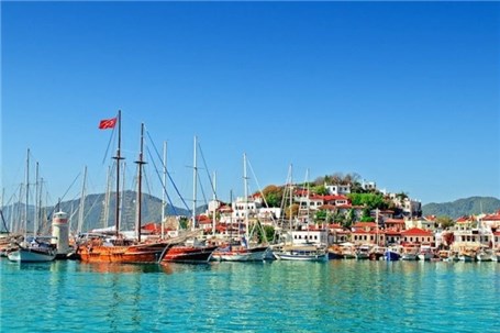 سفر زمینی به وان ترکیه چقدر آب می‌خورد؟