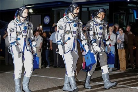 نخستین گردشگران فضایی سال آینده به ایستگاه فضایی می‌روند