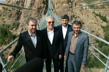 رئیس جمهور ‌نخستین پل تمام شیشه‌ای ایران را افتتاح می کند