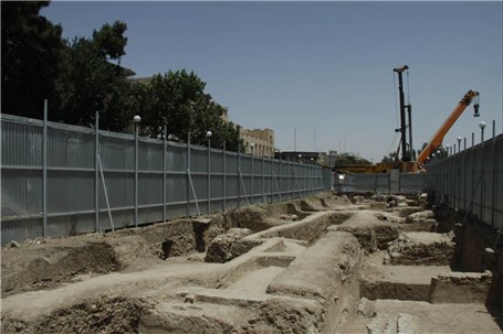 نگرانی‌ها از تهدید و تخریب آثار مدفون کاخ جهان‌نمای اصفهان
