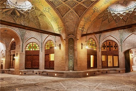 تأکید بر معرفی ظرفیت میراث فرهنگی قزوین در نمایشگاه گردشگری