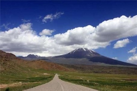 اتباع خارجی بدون روادید به ماکو سفر می کنند