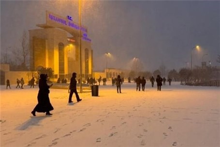 بارش سنگین برف در «استانبول» و اعمال محدودیتهای ترافیکی